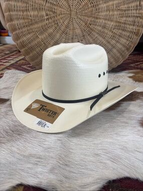 Twister Cream Straw Cowboy Hat with Black Band Trim size 7 3/4